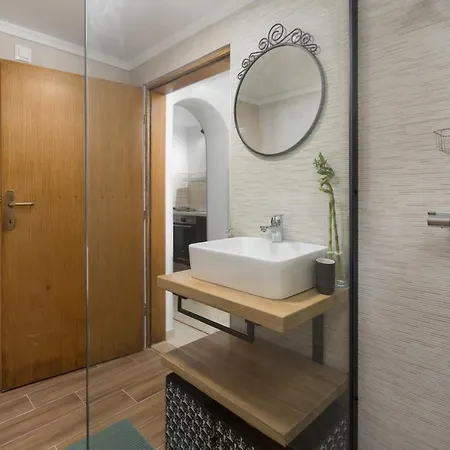 Stone Lady With Pool&hot Tub,sauna,bbq,garden Tatil Evi Rasopasno